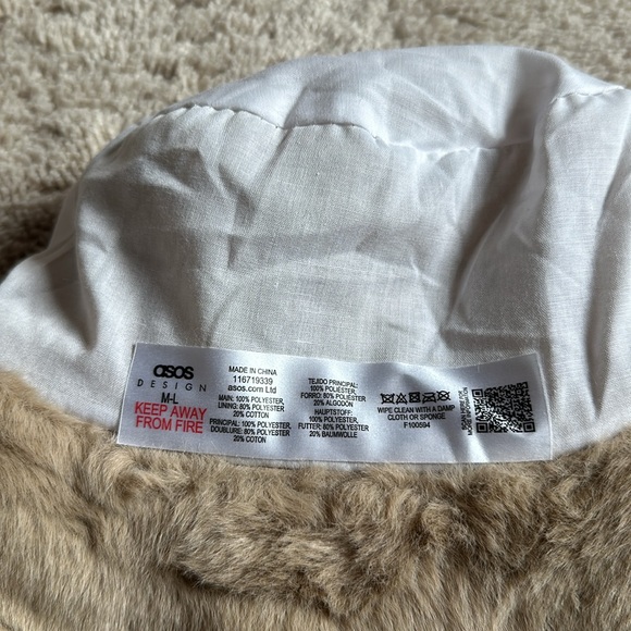 ASOS Faux Fur Bucket Hat - Picture 3 of 3